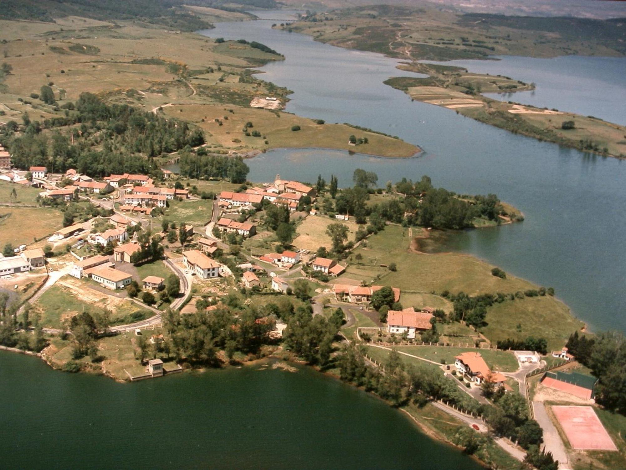 Villa La Casuca De Antoniooti à Las Rozas de Valdearroyo Extérieur photo